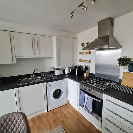 Chic 2 Bed Nr St George's Park Bristol