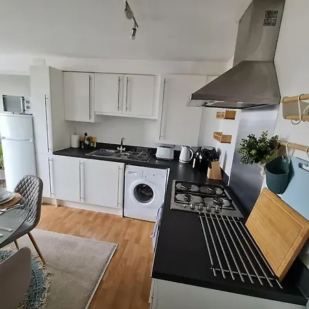 Chic 2 Bed Nr St George's Park * Bristol